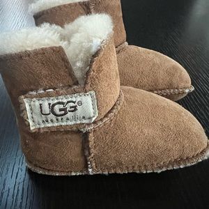 Infant Ugg Booties Size M